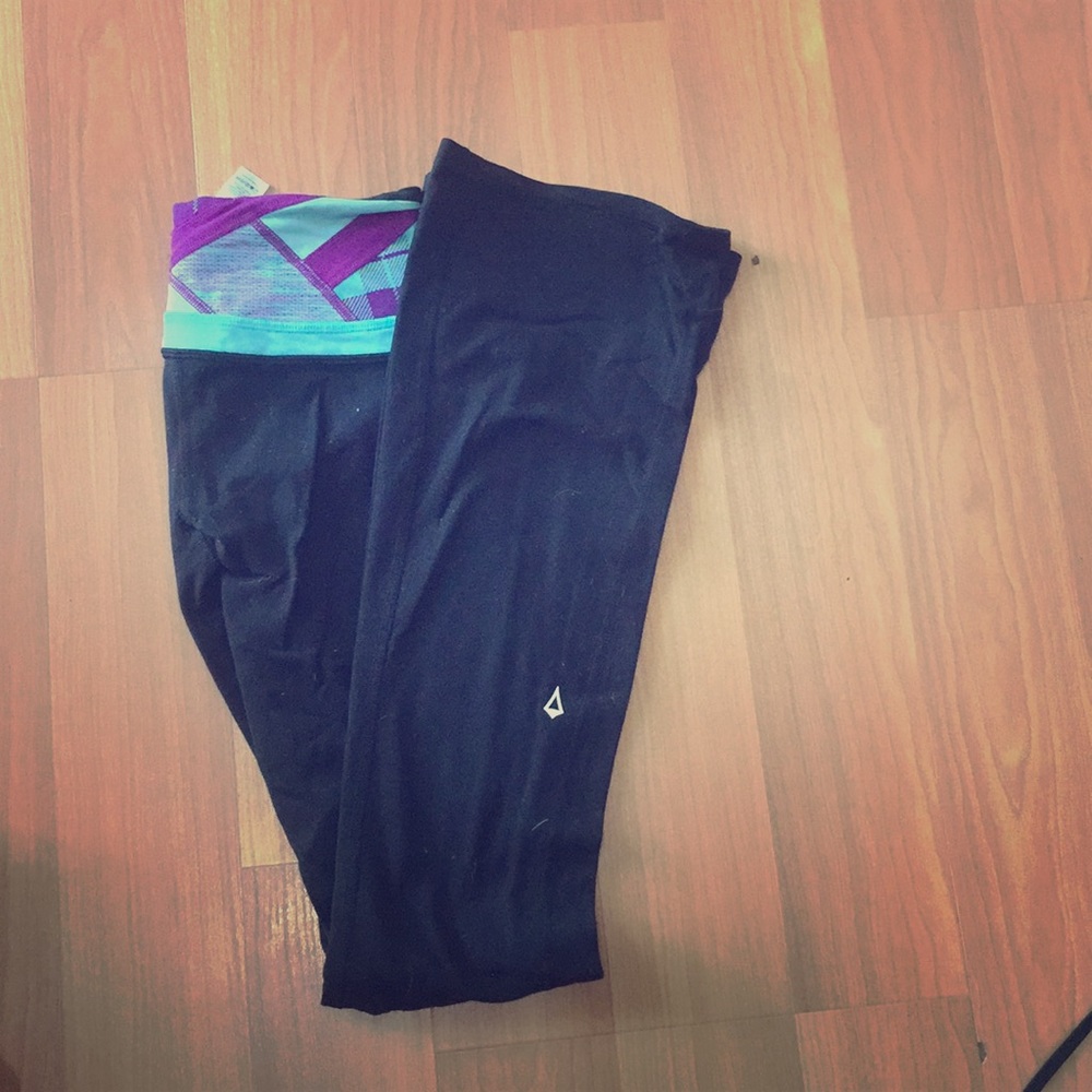 Ivivia leggings
